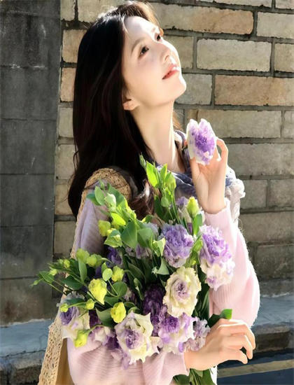 【邪典电影专题】《归来后我变成女神的贴身高手》的文化内涵与社会意义 ——邪典电影的观影全攻略